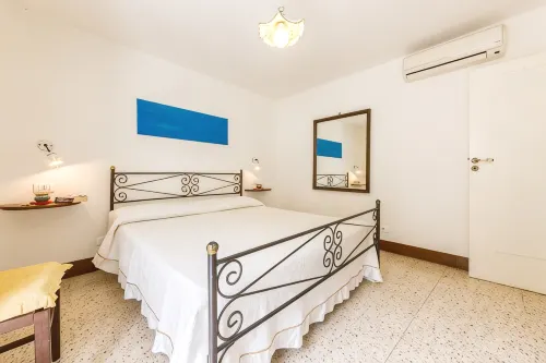 Rooftop house in the center, 2/4 guests, free illimited WIFI, free parking - balcony