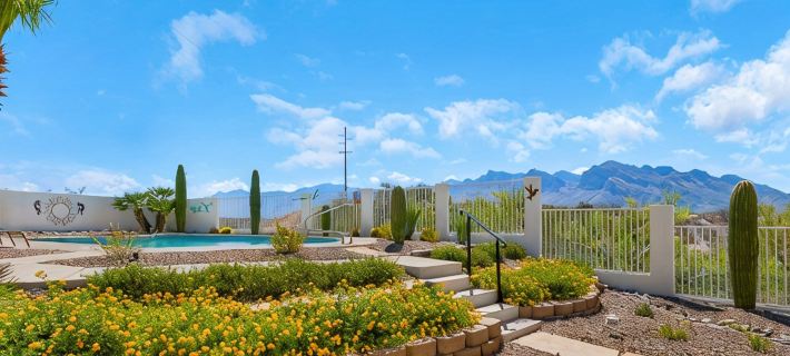 Incredible VIEWS, pool, spa, ping pong table, by GOLF course, bike and walk path Hotels in Oro Valley