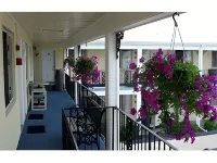 Cape Cod Inn - 2-Star