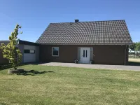 Detached, Fenced, Dogs, 5 Persons, Fireplace, Playground, Close to the Dike, Garage - 3-Star