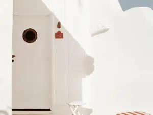 Il Delfino Seaside Inn