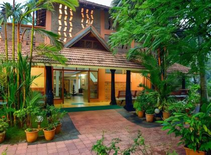 Beach and Lake Ayurvedic Resort, Kovalam
