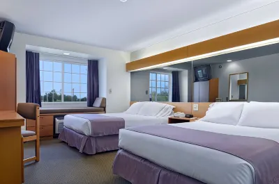 Microtel Inn & Suites by Wyndham Plattsburgh Hotels in Peru