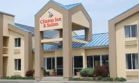 Clinton Inn & Suites Hotels in Portage Township