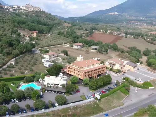 Sunny Palace Hotel Restaurant Hotels in Prossedi