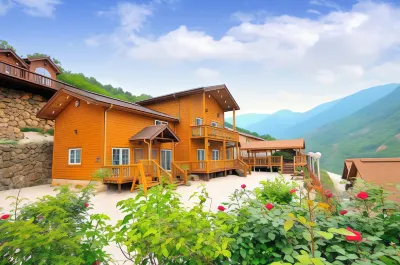 Gurye Jeonmangjoeunjip Pension