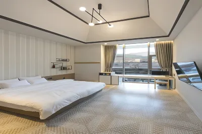 Hound Hotel Yongwon Hotels near Jinhae gu