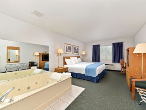 Americas Best Value Inn Tahquamenon Country