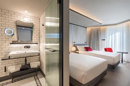 Canopy by Hilton Madrid Castellana