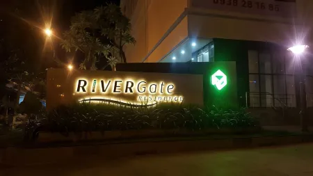 TeeUp Home - Rivergate Residence Bui Vien Отели рядом с достопримечательностью «Hutech University of Technology»