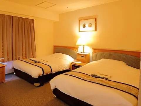 Harbor Plaza Hotel فنادق في 