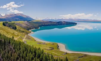 Lake Pukaki - Lake House