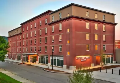Courtyard Keene Downtown