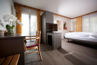 Weisses Kreuz Hotels in Schupfen