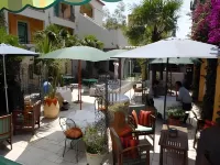 لوجيس هوتل ريستورانت ليه 2 ما فنادق في Cabestany