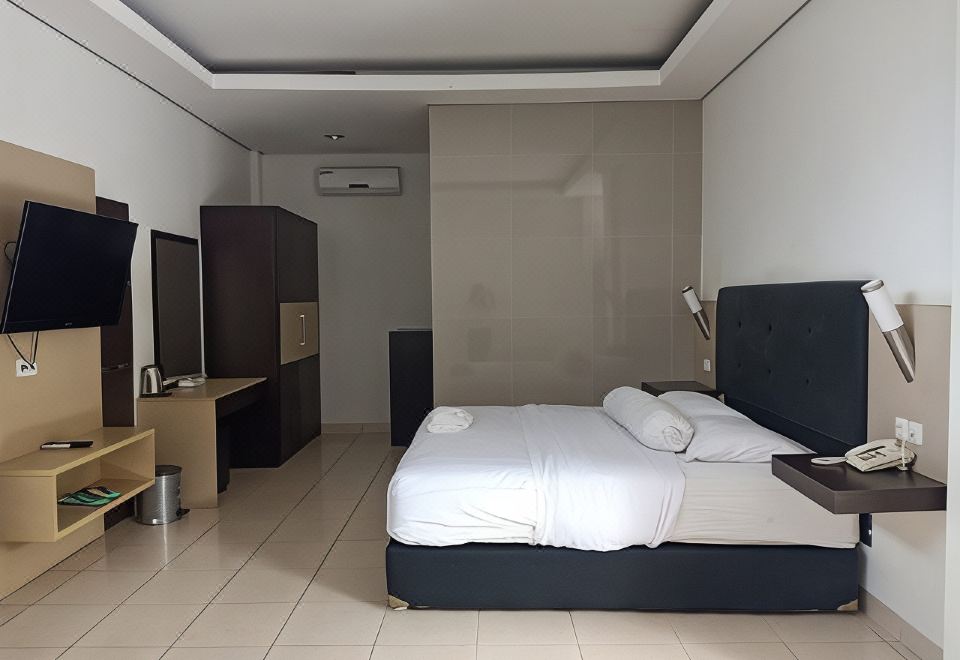 3. Hotel Ag..