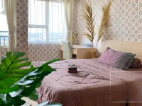Premium Studio Room by Mareslim at Margonda Residence 5 Hotels in Depok