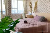 Premium Studio Room by Mareslim at Margonda Residence 5 فنادق في ديبوك