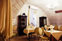Николаевский