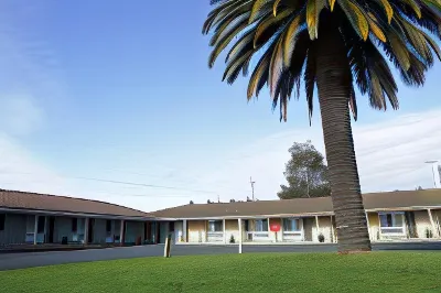 Golden Palms Motel Hoteles en Mount Duneed