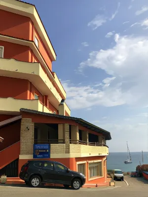 Appartamenti e Stanze Onde Blu Hotels in Le Castella