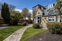 No1 Apartments & Bedrooms St Andrews - St Mary's Hotels near West Sands Beach