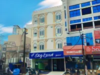 Hotel Skyland Luxury Отели рядом с достопримечательностью «Bhadrakali Temple»
