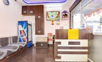 FabHotel Aaditya