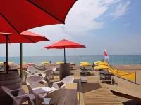 Logis Hotel Restaurant le Mirador Hotels in Portiragnes