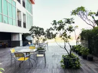 Best View 2Br Apartment at Tamansari Papilio by Travelio Hotels in Gayungan