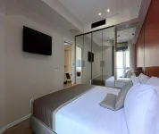 Play Hatzuk Beach Hotels near Tel Aviv University