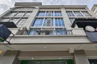 Urbanview Green Lake Sunter Residence Hotel di Sunter