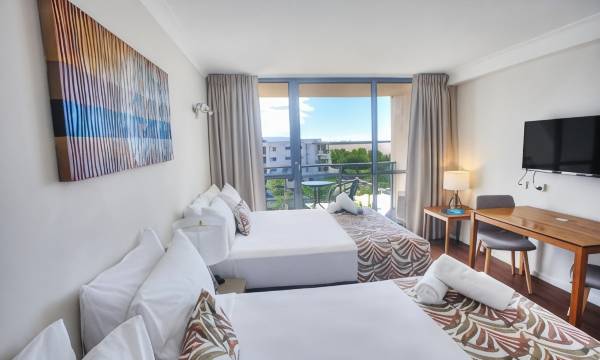 Cairns Plaza Hotel