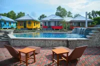Rock and Wreck Dive Resort - Beach