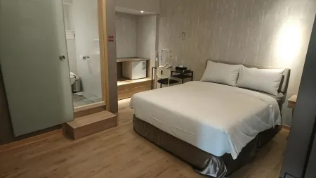 Jia Inn Отели рядом со станцией Tainan Railway Station