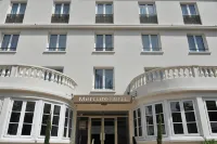 Hôtel Mercure Paris Saint-Cloud Hippodrome Hotels in Saint-Cloud