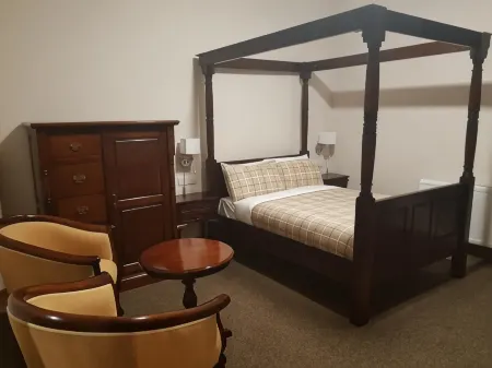 Crosshill House Отели рядом с достопримечательностью «Burnside Blairbeth Church»