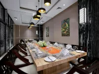 Aston Pasteur Hotels near Paris Van Java Mall