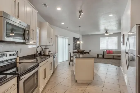 Spacious & New Guesthouse in Orem/Provo