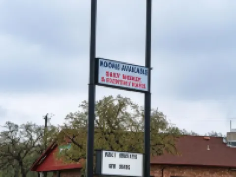 Salt Creek Lodge Hotels in Graham