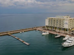 Chios Chandris