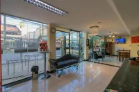 Coral Express 3 Klm da Pucrs ,Prox Beira Rio e Shopping Praia de Belas Embarcadeiro Hotel di Porto Alegre