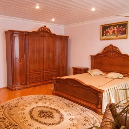 Фэмили Хаус (Family House) Отели в г. Батайск