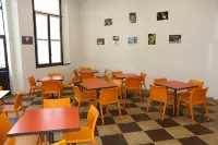 Student's Hostel Parma - فطور