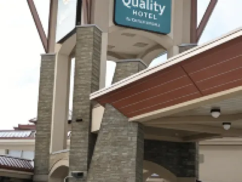 Quality Hotel & Conference Centre Hotels in Peace River