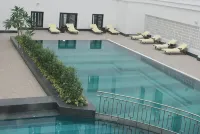 The Lalit Great Eastern Kolkata - piscine