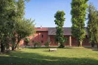 SCUDERIA LA COLOMBERA Hotels in Binasco