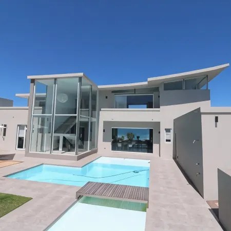 Oceans Villa