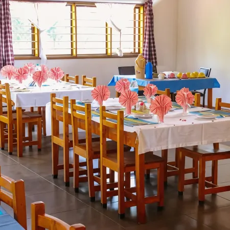 STC.SAFARI LODGE