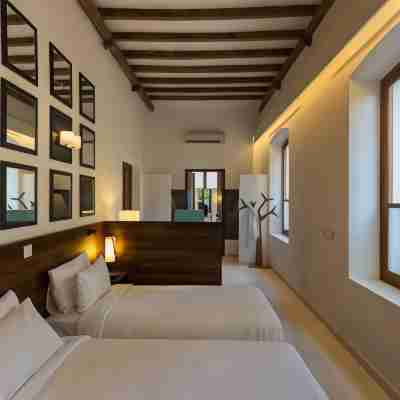 La Villa Rooms